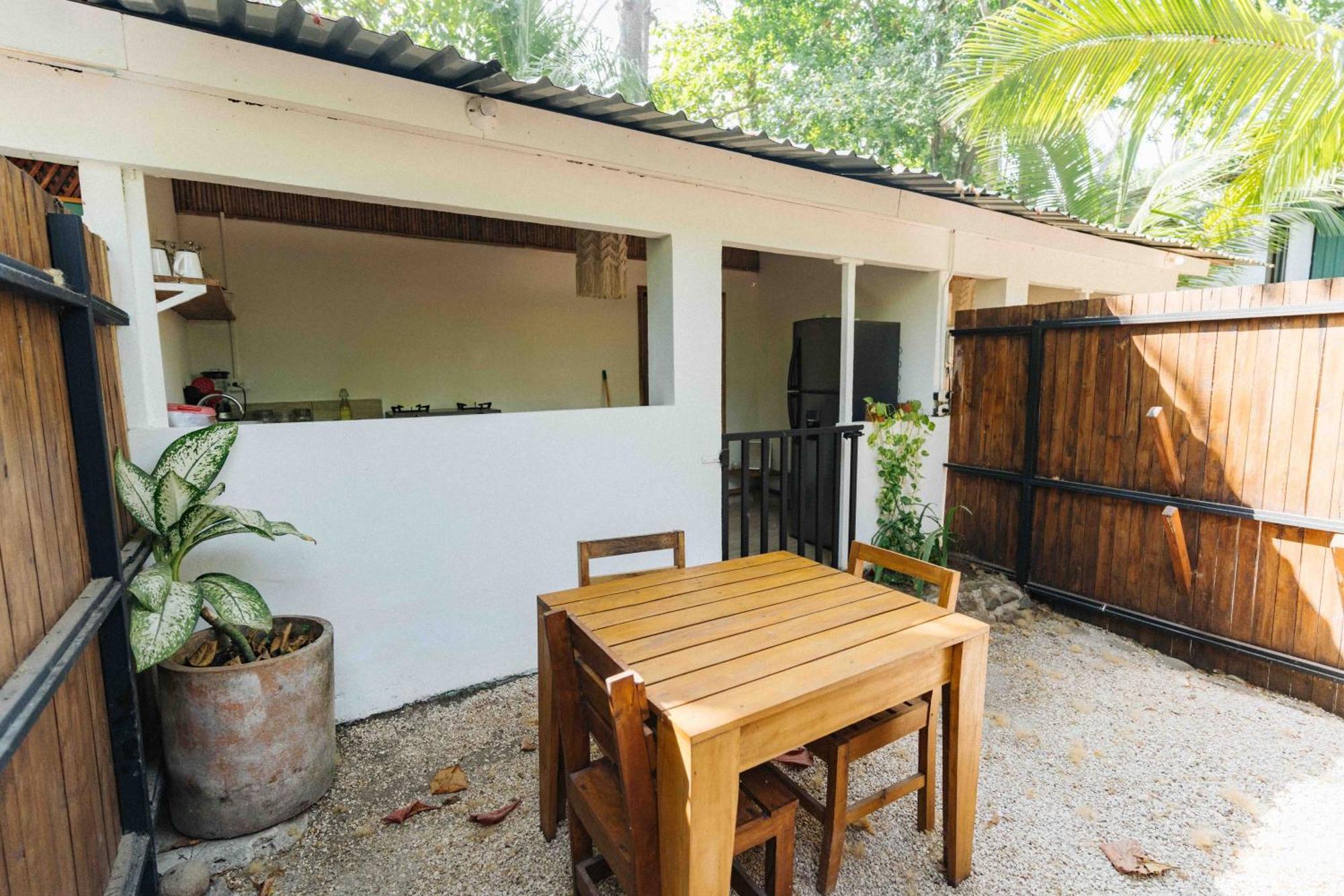Zeneidas Surf Garden Playa Santa Teresa  Exteriér fotografie